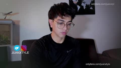 . online show from 09/19/25, 03:08