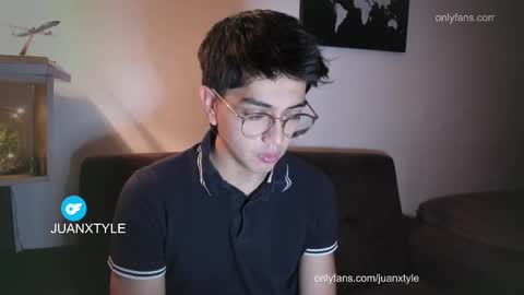 . online show from 10/12/25, 02:43