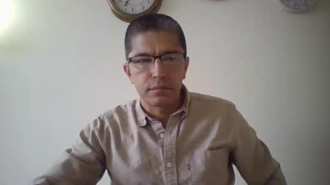 Snapshot of juanearth1 chatting on 05/08/26, 10:37 juanearth1 online show from 05/08/26, 10:37