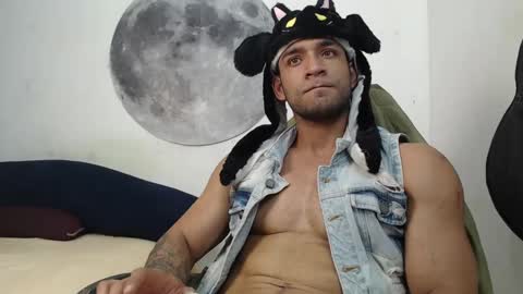 Juanes online show from 10/13/25, 11:27