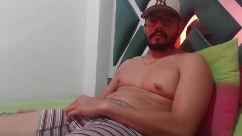 juanfe_style online show from 09/08/25, 06:18