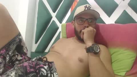 juanfe_style online show from 09/26/25, 08:57