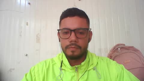 juanfe_style online show from 11/06/25, 03:57