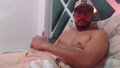 juanfe_style online show from 11/16/25, 04:12