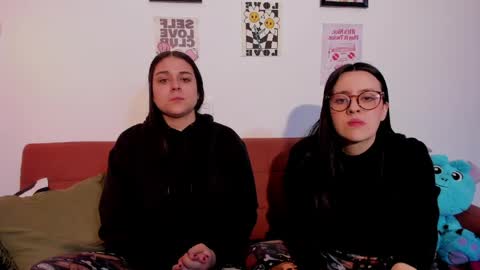 juanitaaa_ online show from 06/09/26, 05:08