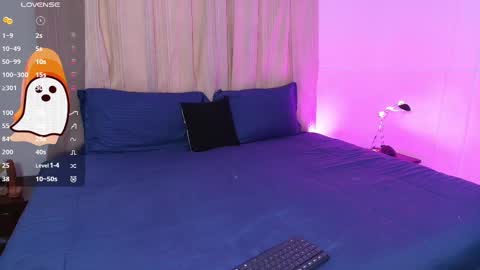 Blue online show from 10/15/25, 04:18