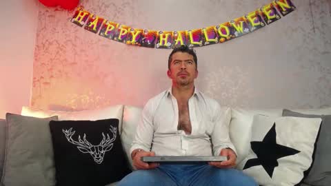 Snapshot of juank_fit45 chatting on 10/09/25, 01:31 Juan k online show from 10/09/25, 01:31