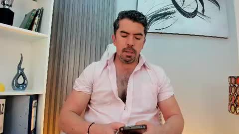 Snapshot of juank_fit45 chatting on 06/11/26, 04:43 Juan k online show from 06/11/26, 04:43