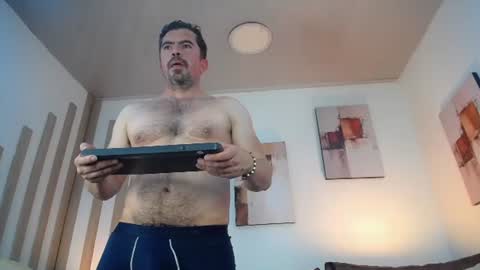 Snapshot of juank_fit45 chatting on 06/15/26, 03:58 Juan k online show from 06/15/26, 03:58