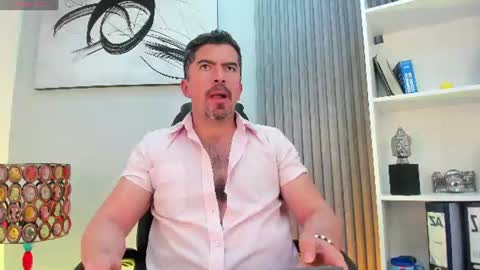 Snapshot of juank_fit45 chatting on 07/22/26, 04:37 Juan k online show from 07/22/26, 04:37