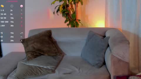 Snapshot of juanmiiss chatting on 01/07/25, 10:01 Juan Miguel online show from 01/07/25, 10:01