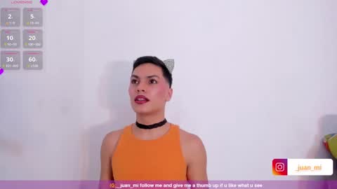 Snapshot of juanmiiss chatting on 10/16/25, 07:04 Juan Miguel online show from 10/16/25, 07:04