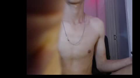 Snapshot of juanmres chatting on 10/26/25, 01:11 juanmres online show from 10/26/25, 01:11