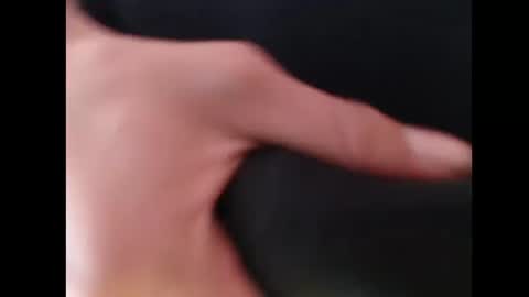 Snapshot of juanmres chatting on 11/08/25, 12:00 juanmres online show from 11/08/25, 12:00