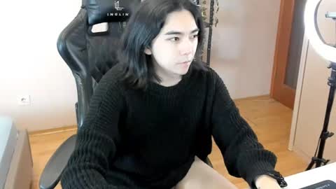 Aoi online show from 02/18/25, 12:04