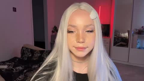 Emily online show from 04/10/26, 08:30