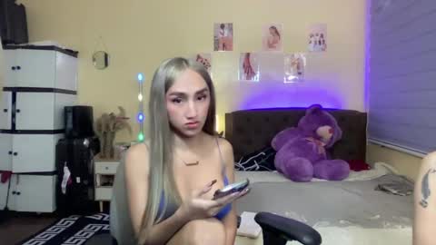 Snapshot of judiella chatting on 12/20/24, 09:11 EloiseMoree online show from 12/20/24, 09:11