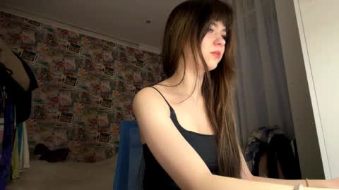 Mila online show from 01/11/26, 02:00