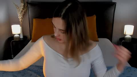 Snapshot of judymiles chatting on 02/19/25, 01:51 Angelica online show from 02/19/25, 01:51