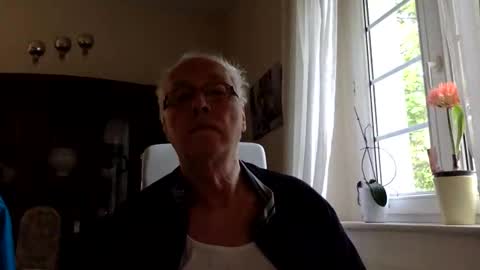 juergener342205 online show from 05/04/26, 05:09