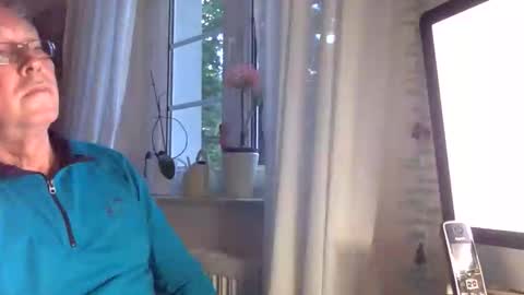 juergener342205 online show from 05/06/26, 06:24