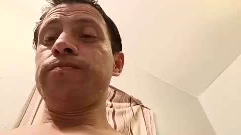 Snapshot of jugg2 chatting on 02/08/26, 03:43 Jugg online show from 02/08/26, 03:43