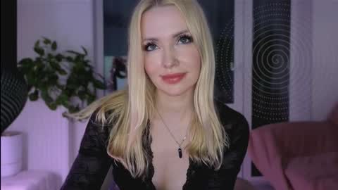 Goddess Julia online show from 12/17/25, 08:15