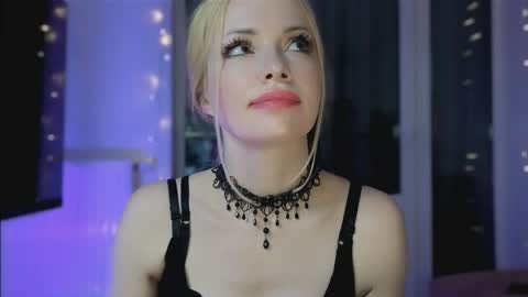 Goddess Julia online show from 04/27/26, 08:40