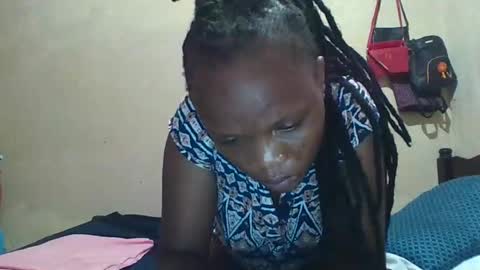 Snapshot of juice_petite3 chatting on 02/19/25, 09:47 juice_petite3 online show from 02/19/25, 09:47