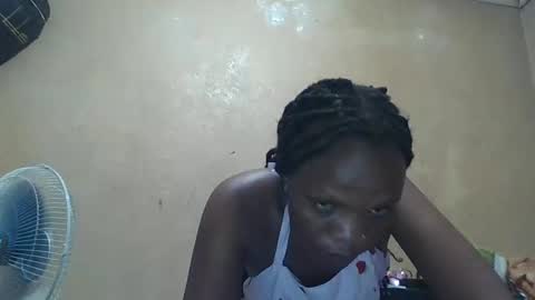 Snapshot of juice_petite3 chatting on 02/24/25, 12:09 juice_petite3 online show from 02/24/25, 12:09