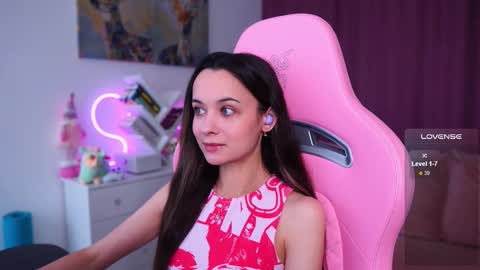 Angelina online show from 10/24/25, 11:06