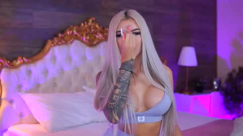 Jessye online show from 09/18/25, 07:49