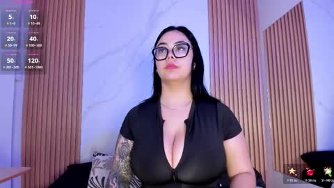 Juicy online show from 10/21/25, 11:11