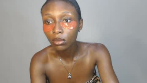 olivia online show from 04/19/26, 07:16