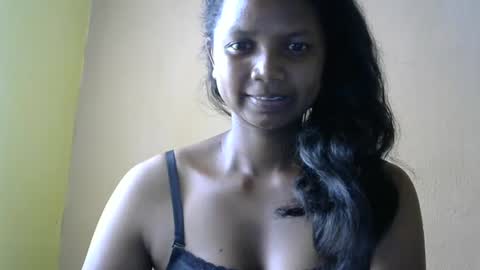 stellah online show from 02/04/25, 10:43