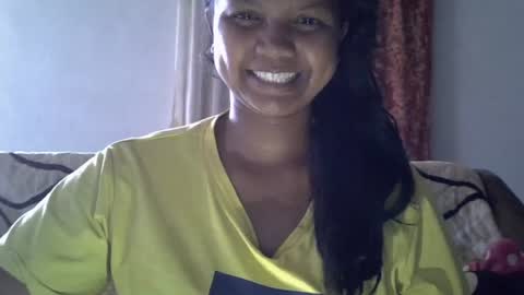 Snapshot of juicy_pretty chatting on 06/23/26, 08:12 stellah online show from 06/23/26, 08:12