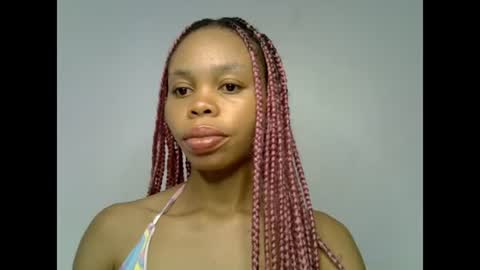 Snapshot of juicy_slut0 chatting on 07/15/26, 12:10 Champaign online show from 07/15/26, 12:10