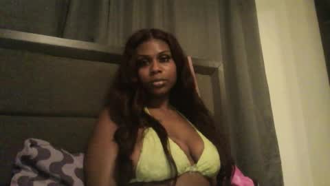 JuicyExotic online show from 11/22/25, 01:43