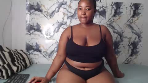Snapshot of juicyjasminx chatting on 05/06/26, 07:24 juicyjasminx online show from 05/06/26, 07:24