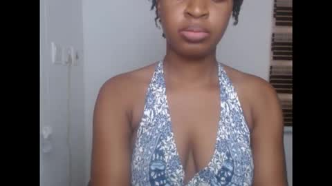 juicykinkx online show from 10/19/25, 03:45