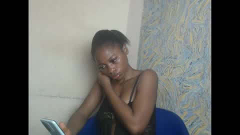 juicypiexx online show from 02/18/25, 07:52