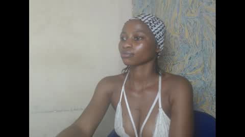 juicypiexx online show from 02/28/25, 05:15