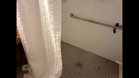 Snapshot of juicystraw chatting on 10/19/25, 11:55 juicystraw online show from 10/19/25, 11:55