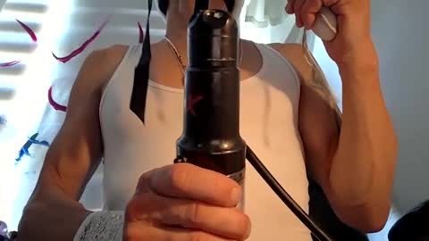 Snapshot of juicystraw chatting on 10/29/25, 12:51 juicystraw online show from 10/29/25, 12:51