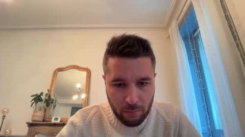 Snapshot of jules_demastre1 chatting on 12/01/25, 01:27 jules_demastre1 online show from 12/01/25, 01:27