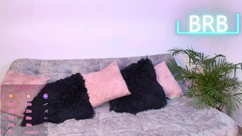 Jules and Gia online show from 03/25/26, 11:05