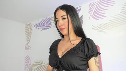 Snapshot of julescornett chatting on 12/21/24, 07:27 Julees online show from 12/21/24, 07:27