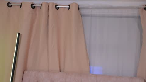 Snapshot of julescornett chatting on 01/15/25, 11:30 Julees online show from 01/15/25, 11:30