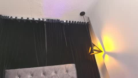 Snapshot of julescornett chatting on 02/26/25, 11:59 Julees online show from 02/26/25, 11:59