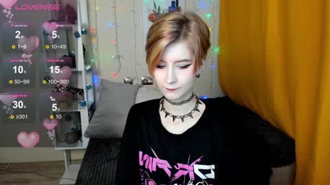 Snapshot of julescrown chatting on 12/12/24, 01:21 Jules online show from 12/12/24, 01:21